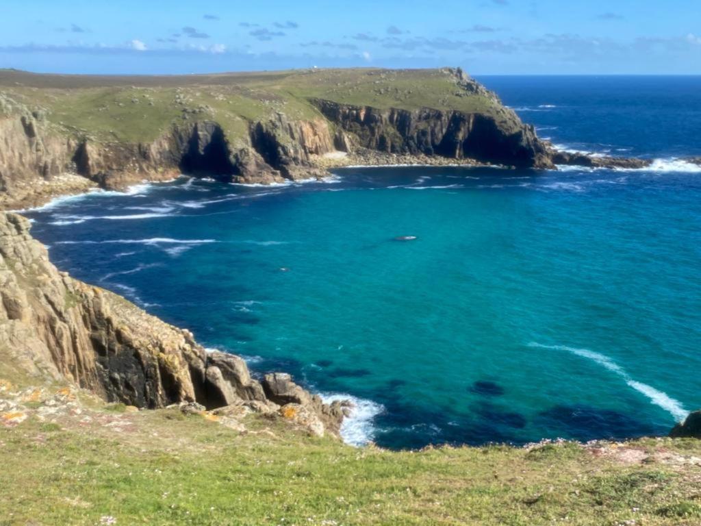 2 Bedroom Cottage Sleeps 4, With Pool Use, Sennen Zewnętrze zdjęcie