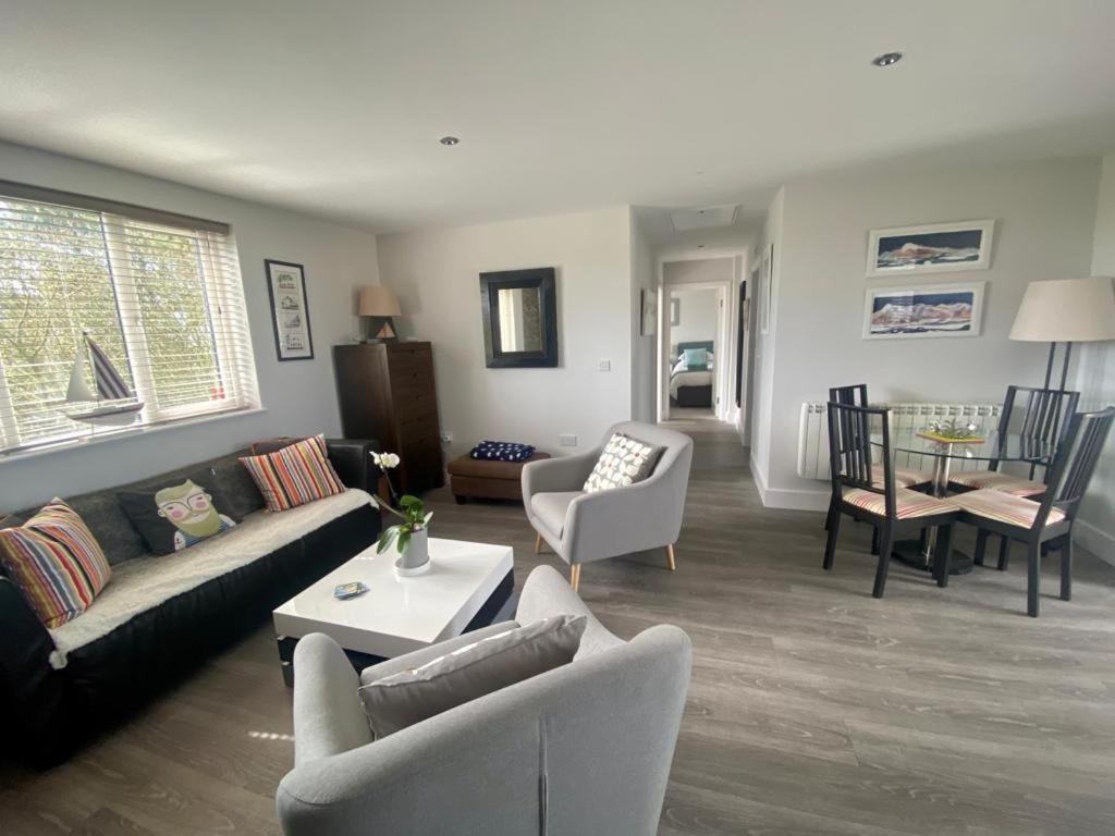 2 Bedroom Cottage Sleeps 4, With Pool Use, Sennen Zewnętrze zdjęcie