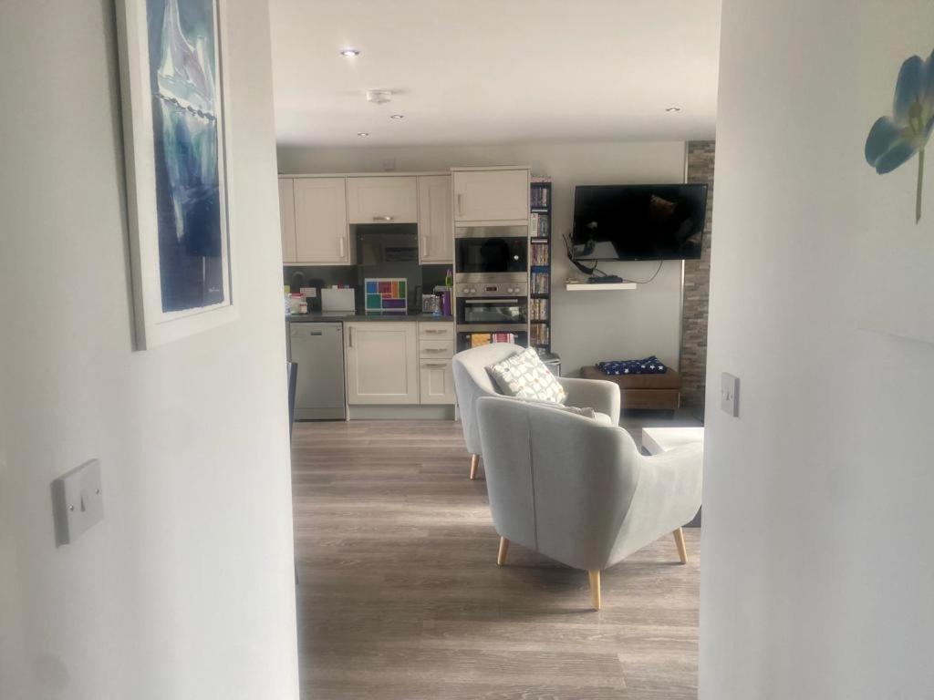2 Bedroom Cottage Sleeps 4, With Pool Use, Sennen Zewnętrze zdjęcie